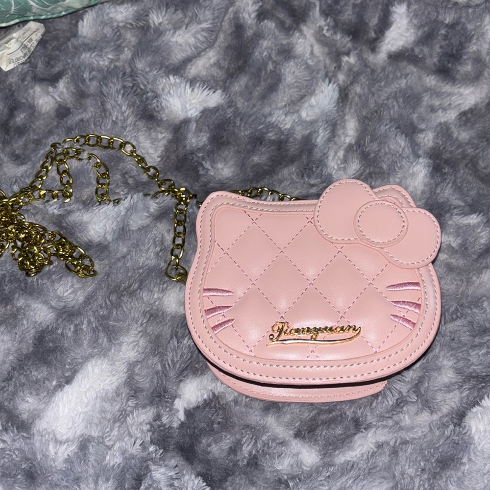 Mini hello kitty bag